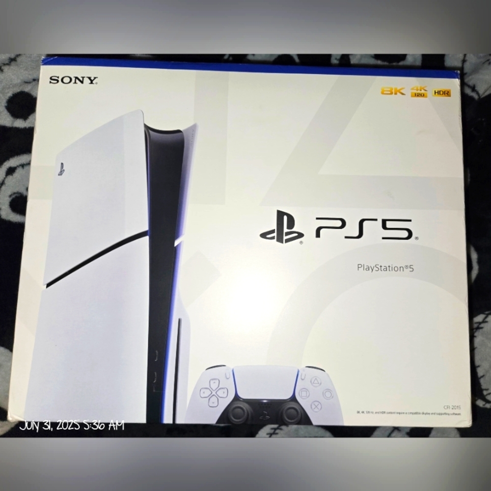 PLAYSTATION 5